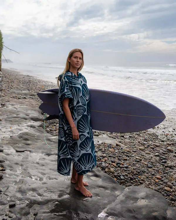 Shells Hooded Poncho | Sand Cloud