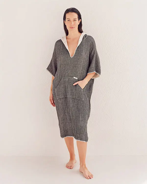 Falta Gauze Hooded Poncho - Black | Sand Cloud
